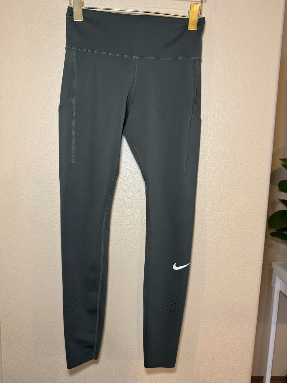 Nike WOMENS POWER EPIC LUXE TIGHTS women’s size Medium - Picture 3 of 11